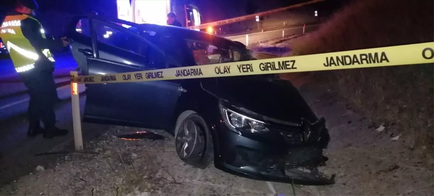 Bucak’ta Otomobil-Tır Çarpışması: 1 Ölü, 2 Yaralı