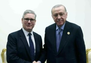 cumhurbaskani erdogan misirda ingiltere basbakani starmer ile gorustu Vcgn4ipk.jpg