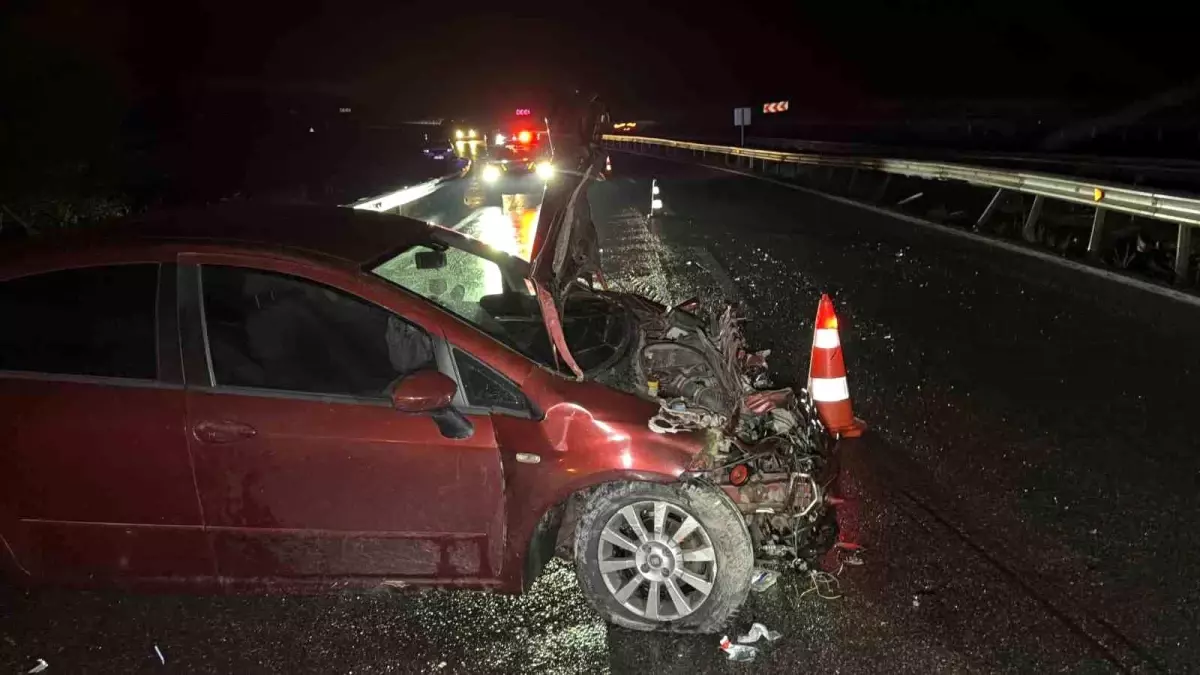 duzcede otomobil bariyerlere carpti 1 yarali NmMnvRka.jpg