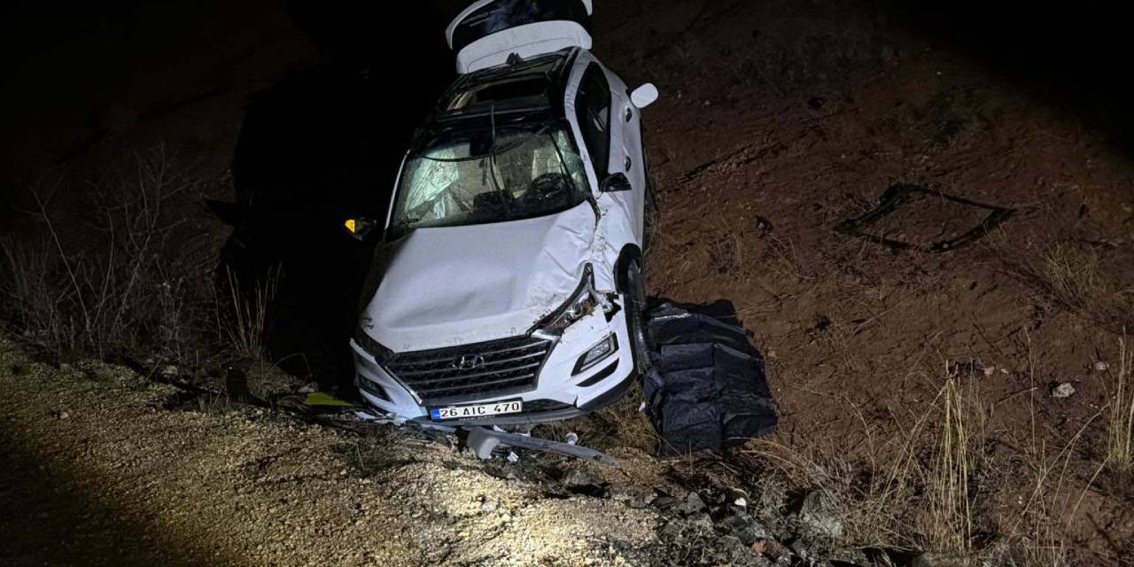 ehliyetsiz surucunun kullandigi arac takla atti 1 kisi hayatini kaybetti 4 yarali 3Fz3ZqGA.jpg