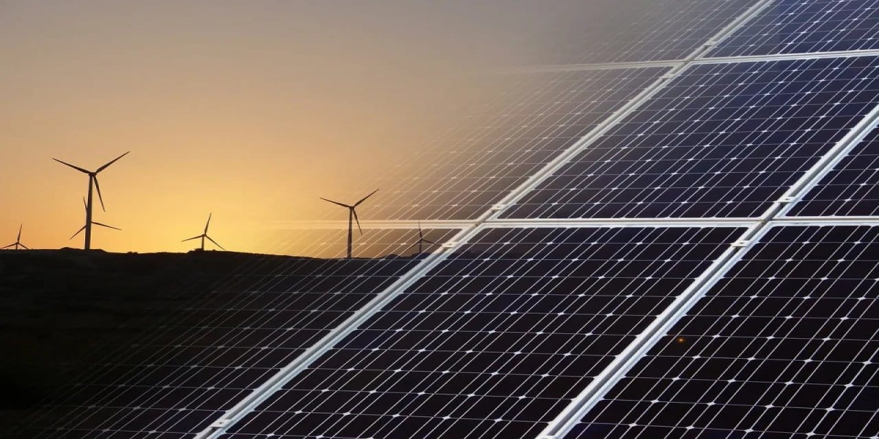 Güneş ve rüzgar artık kömürden daha fazla elektrik üretiyor