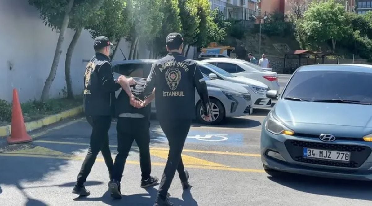 Özgür Özel, Amcasının Cenaze Törenine Katıldı