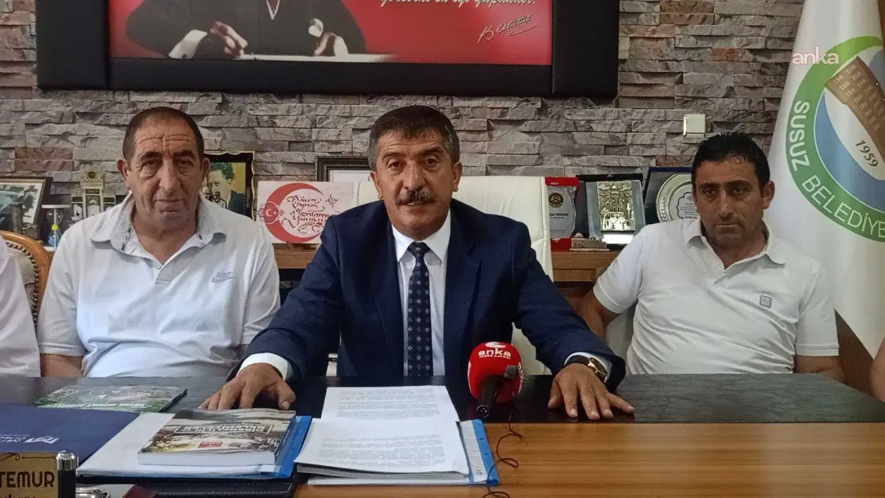 Susuz belediye baskani ve belediye meclis uyeleri chpden istifa etti QvPACmXW